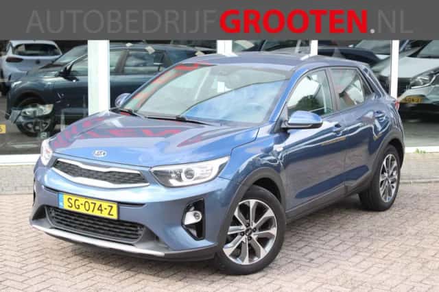 Kia Stonic (2018) thumbnail 1