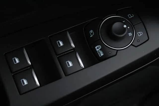 Ford Focus (2022) thumbnail 6