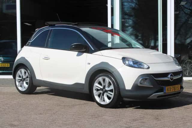 Opel Adam (2016) thumbnail 2