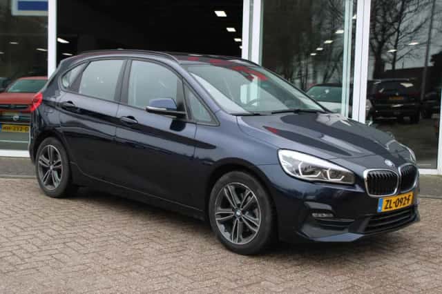 BMW 2-Serie Active Tourer (2019) thumbnail 2