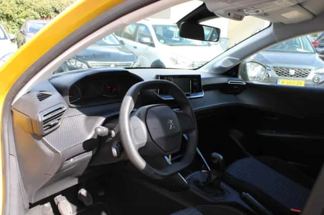 Peugeot 208 (2021) thumbnail 4