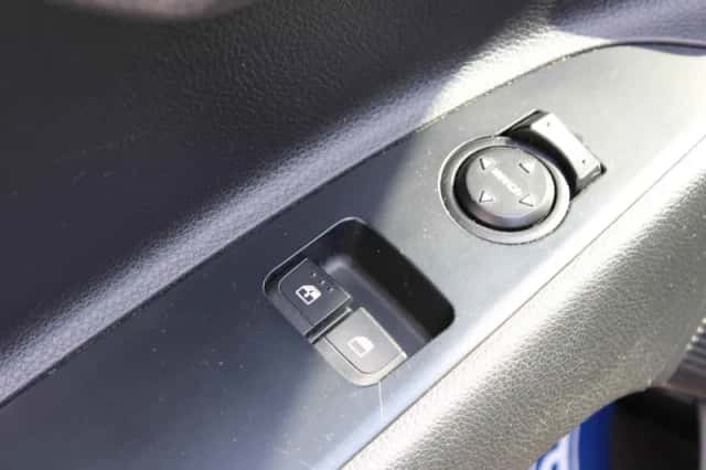 Kia Stonic (2020) thumbnail 6