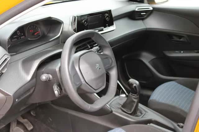 Peugeot 208 (2021) thumbnail 4