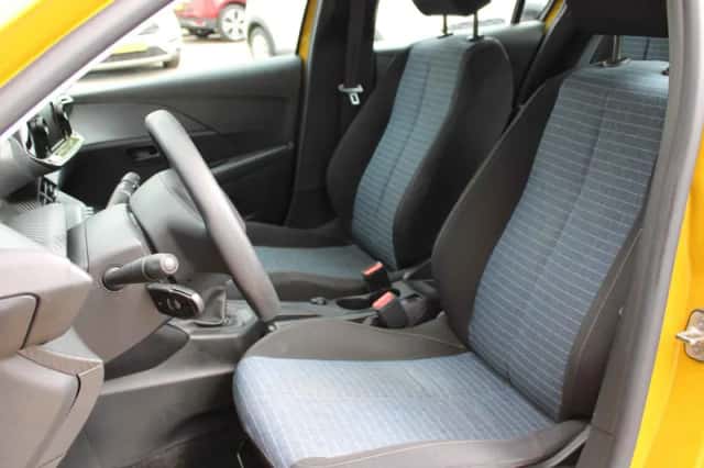 Peugeot 208 (2021) thumbnail 5
