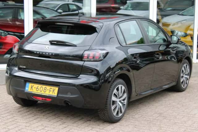 Peugeot 208 (2021) thumbnail 3
