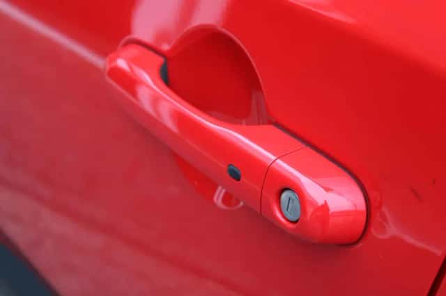 Jeep Renegade (2021) thumbnail 4