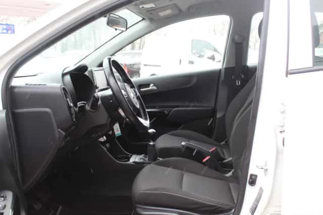 Kia Picanto (2020) thumbnail 5