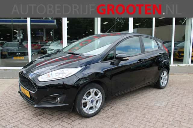 Ford Fiesta (2016) thumbnail 1