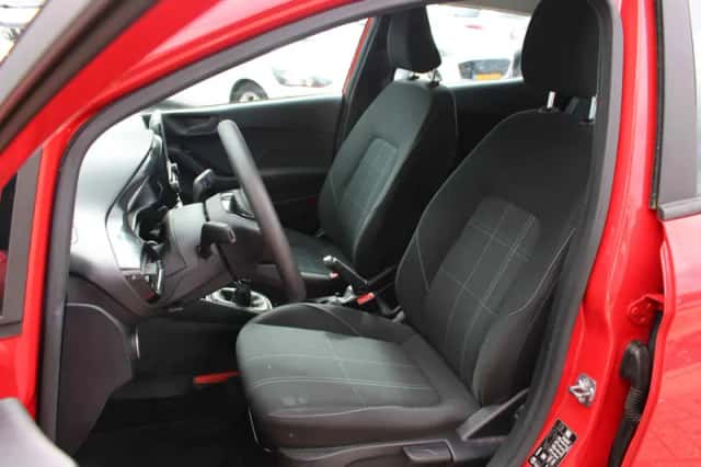 Ford Fiesta (2021) thumbnail 5