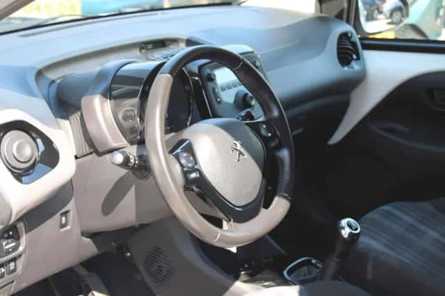Peugeot 108 (2020) thumbnail 4