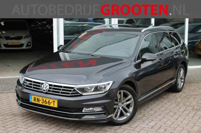 Volkswagen Passat (2018) thumbnail 1