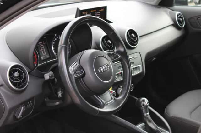 Audi A1 (2015) thumbnail 4