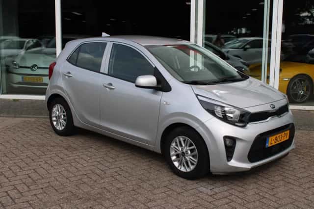Kia Picanto (2021) thumbnail 2