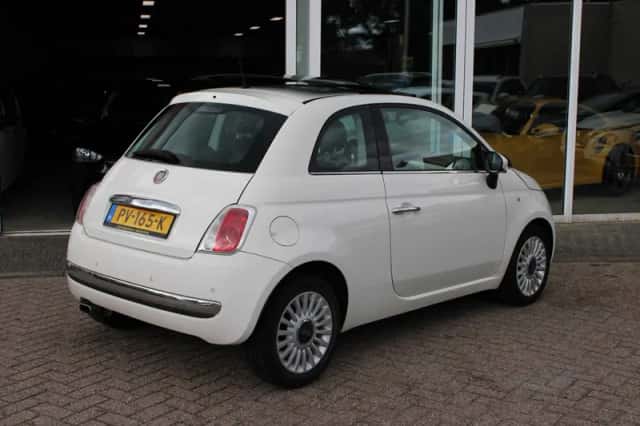 Fiat 500 (2009) thumbnail 3