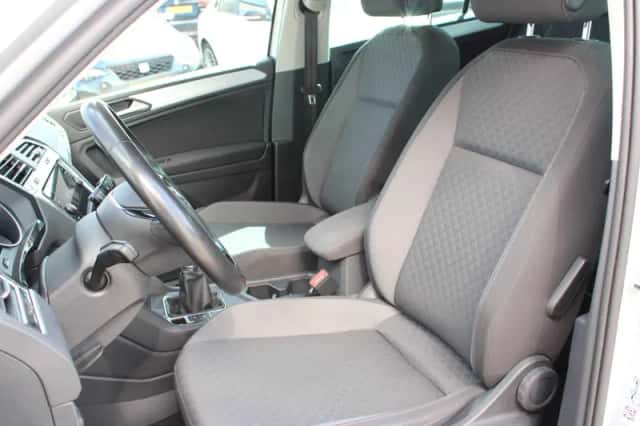 Volkswagen Tiguan (2020) thumbnail 4