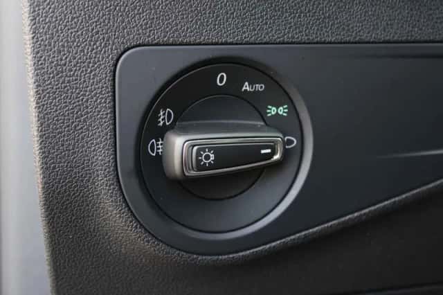 Volkswagen Tiguan (2020) thumbnail 6