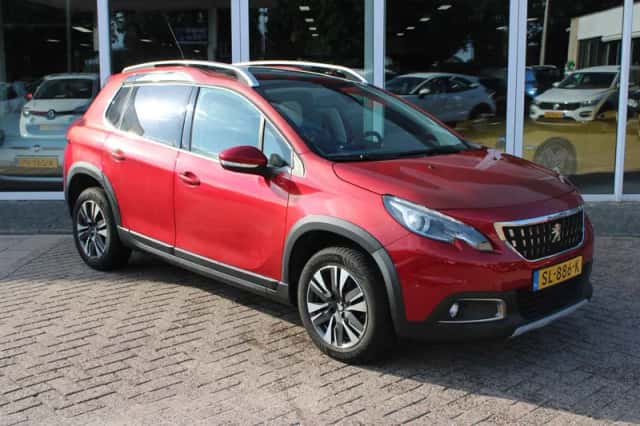 Peugeot 2008 (2018) thumbnail 2