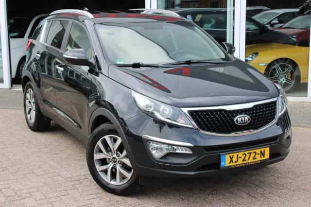 Kia Sportage (2015) thumbnail 3