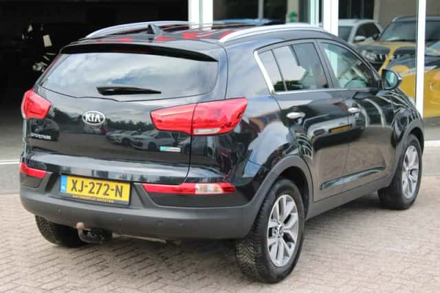 Kia Sportage (2015) thumbnail 4