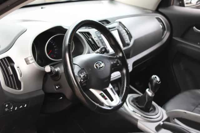Kia Sportage (2015) thumbnail 5