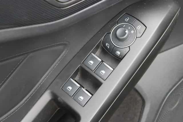 Ford Focus (2024) thumbnail 6
