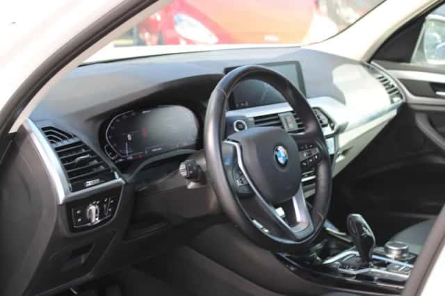 BMW X3 (2021) thumbnail 4