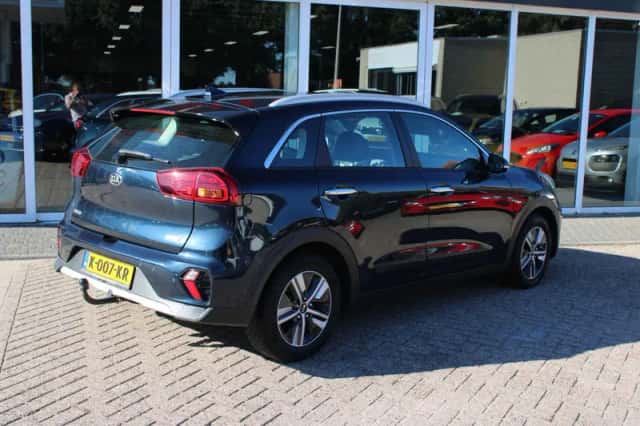 Kia Niro (2021) thumbnail 3