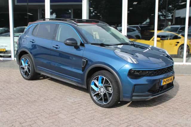 Lynk & Co 01 (2022) thumbnail 2