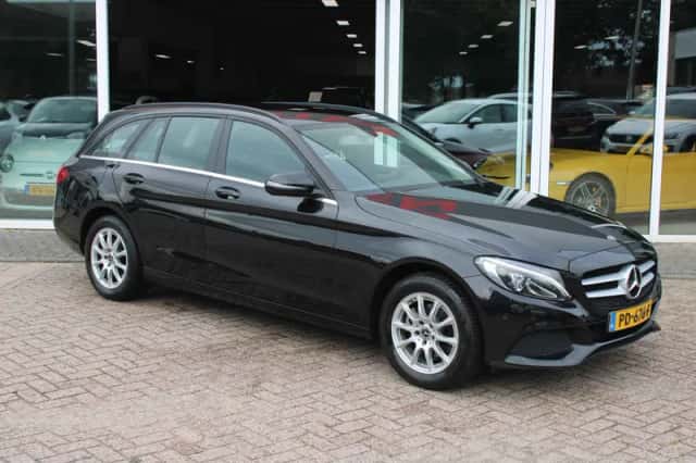 Mercedes-Benz C-Klasse (2017) thumbnail 2