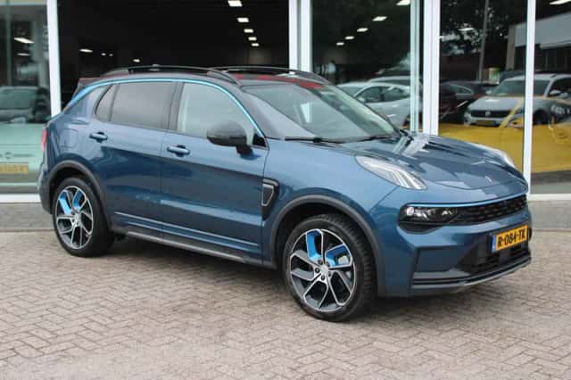 Lynk & Co 01 (2022) thumbnail 2