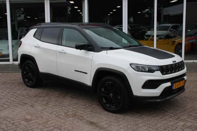Jeep Compass (2023) thumbnail 2