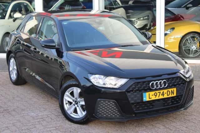 Audi A1 (2021) thumbnail 2