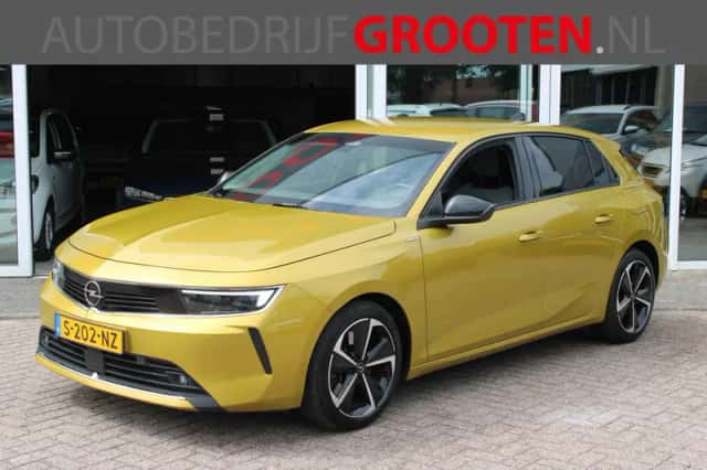 Opel Astra (2023) thumbnail 1