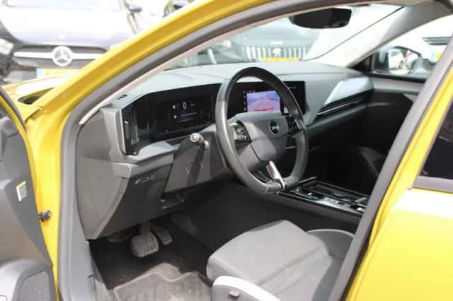 Opel Astra (2023) thumbnail 4