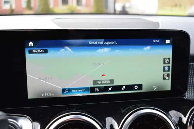 Mercedes-Benz GLB-Klasse (2021) thumbnail 6