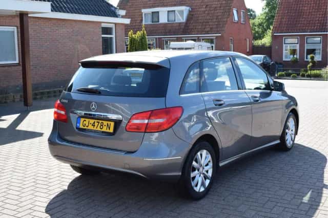 Mercedes-Benz B-Klasse (2013) thumbnail 2
