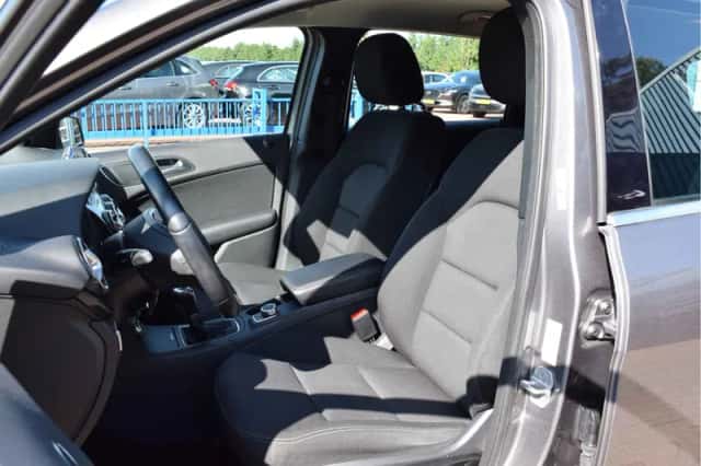 Mercedes-Benz B-Klasse (2013) thumbnail 3