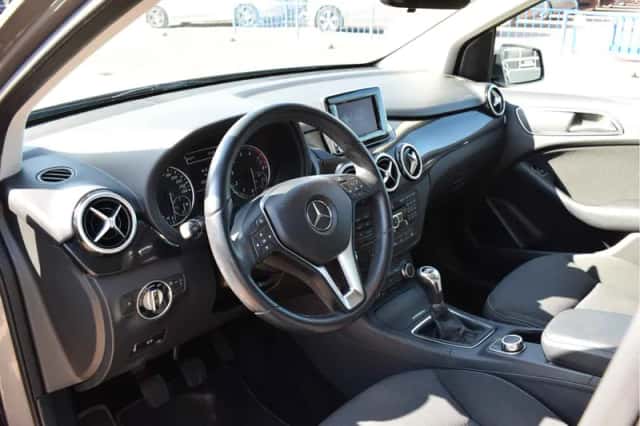 Mercedes-Benz B-Klasse (2013) thumbnail 4