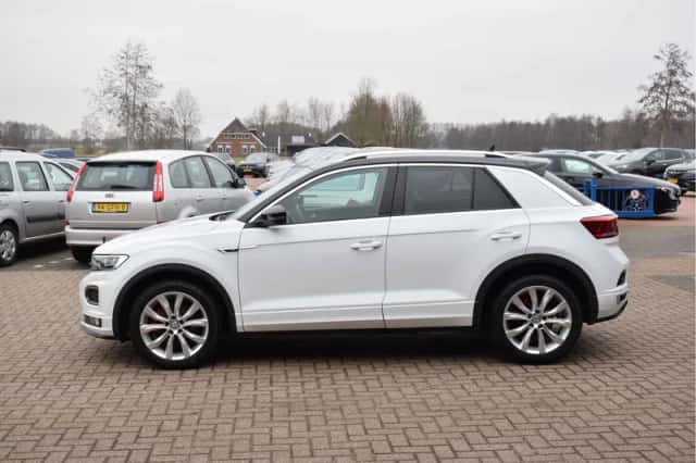 Volkswagen T-Roc (2019) thumbnail 6