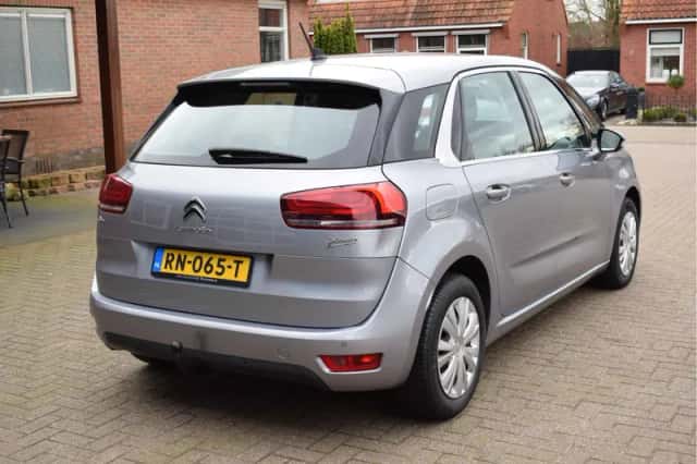 Citroën C4 Picasso (2018) thumbnail 2