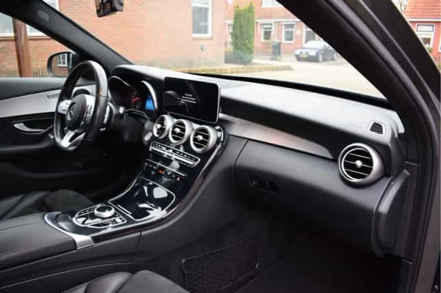 Mercedes-Benz C-Klasse (2019) thumbnail 3