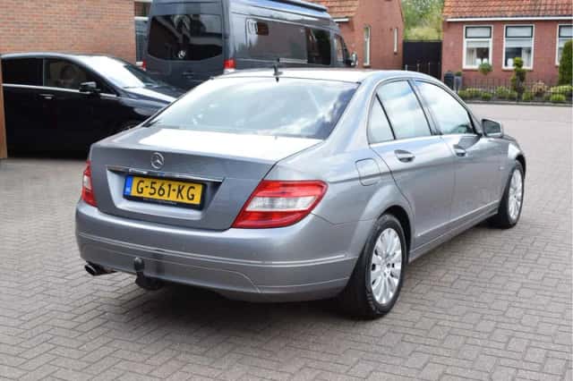 Mercedes-Benz C-Klasse (2011) thumbnail 2