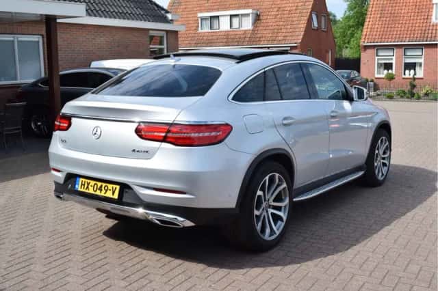 Mercedes-Benz GLE-Klasse (2016) thumbnail 2