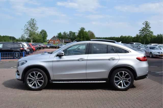 Mercedes-Benz GLE-Klasse (2016) thumbnail 4