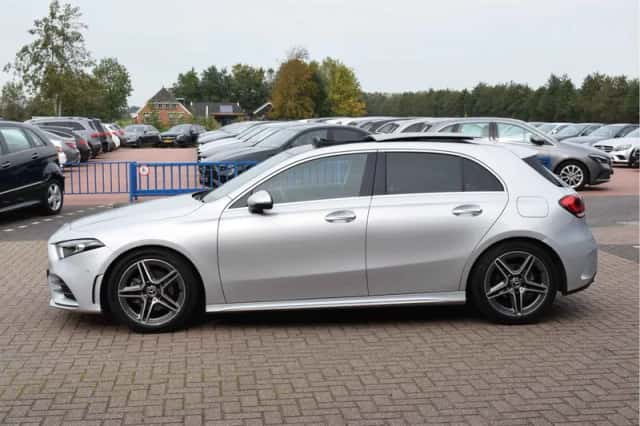 Mercedes-Benz A-Klasse (2022) thumbnail 2
