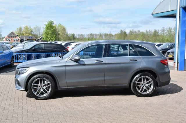 Mercedes-Benz GLC-Klasse (2018) thumbnail 2