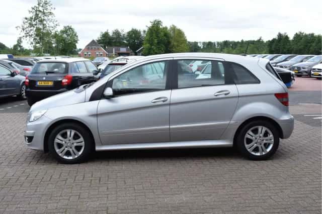 Mercedes-Benz B-Klasse (2011) thumbnail 2