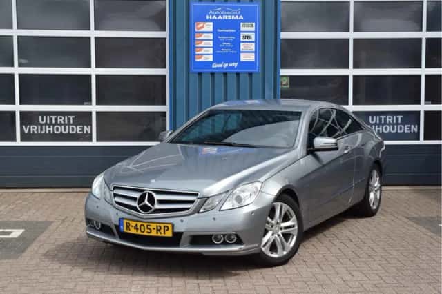 Mercedes-Benz E-Klasse (2011) thumbnail 1