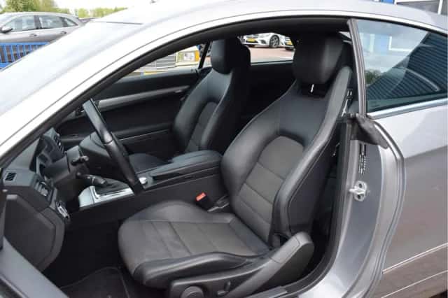 Mercedes-Benz E-Klasse (2011) thumbnail 4
