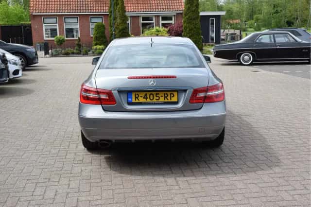 Mercedes-Benz E-Klasse (2011) thumbnail 5